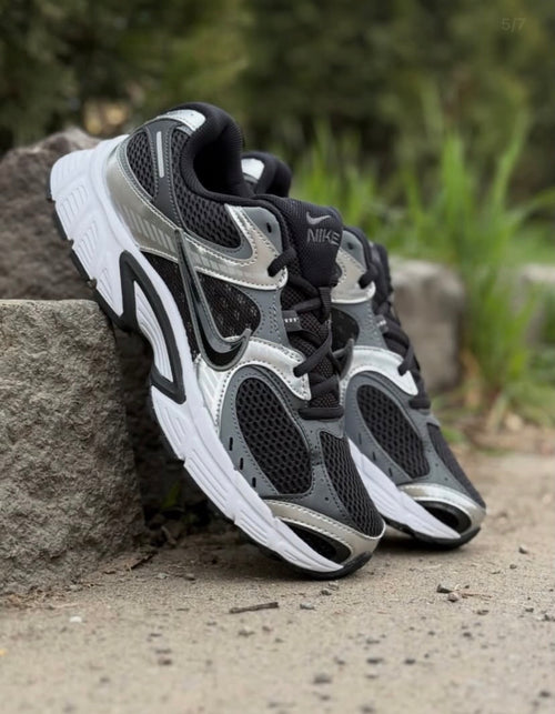 Nike V5 RNR