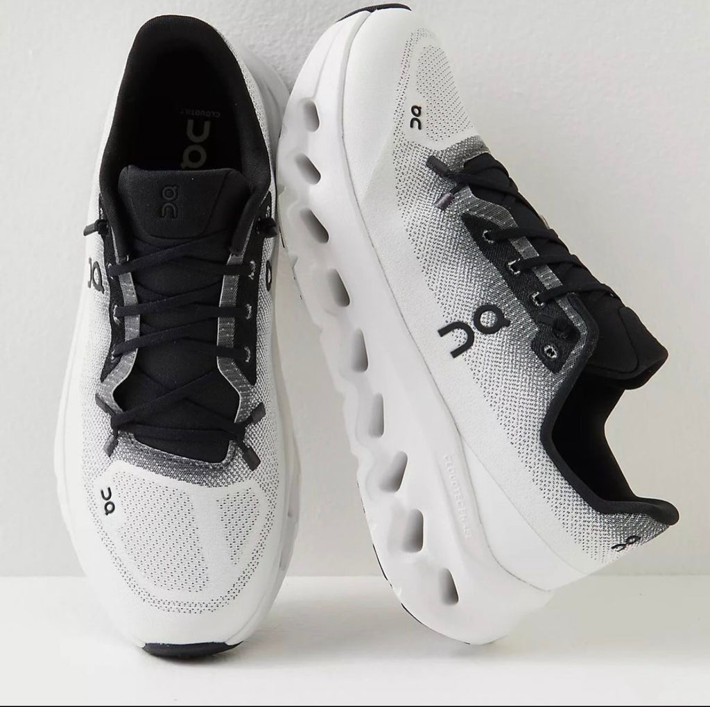 On Cloud Black Ivory