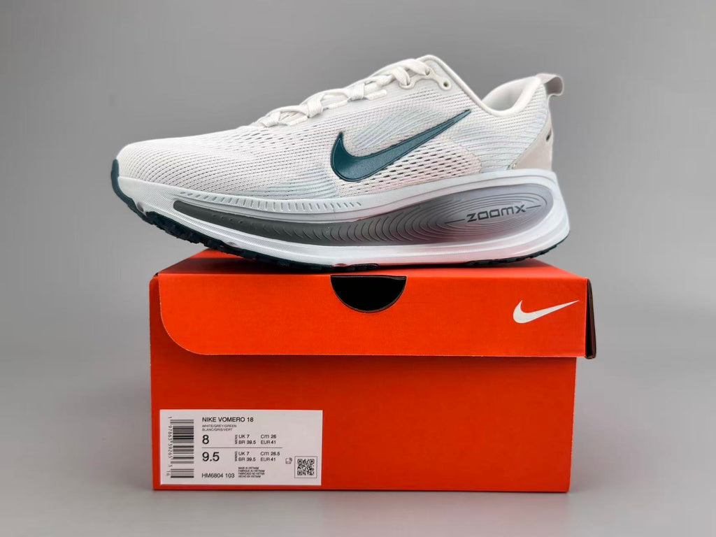 Nike Vomero 18
