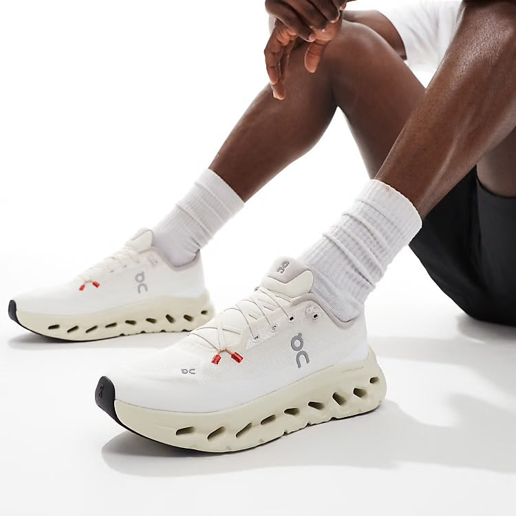 On Cloud Blanc Cassé