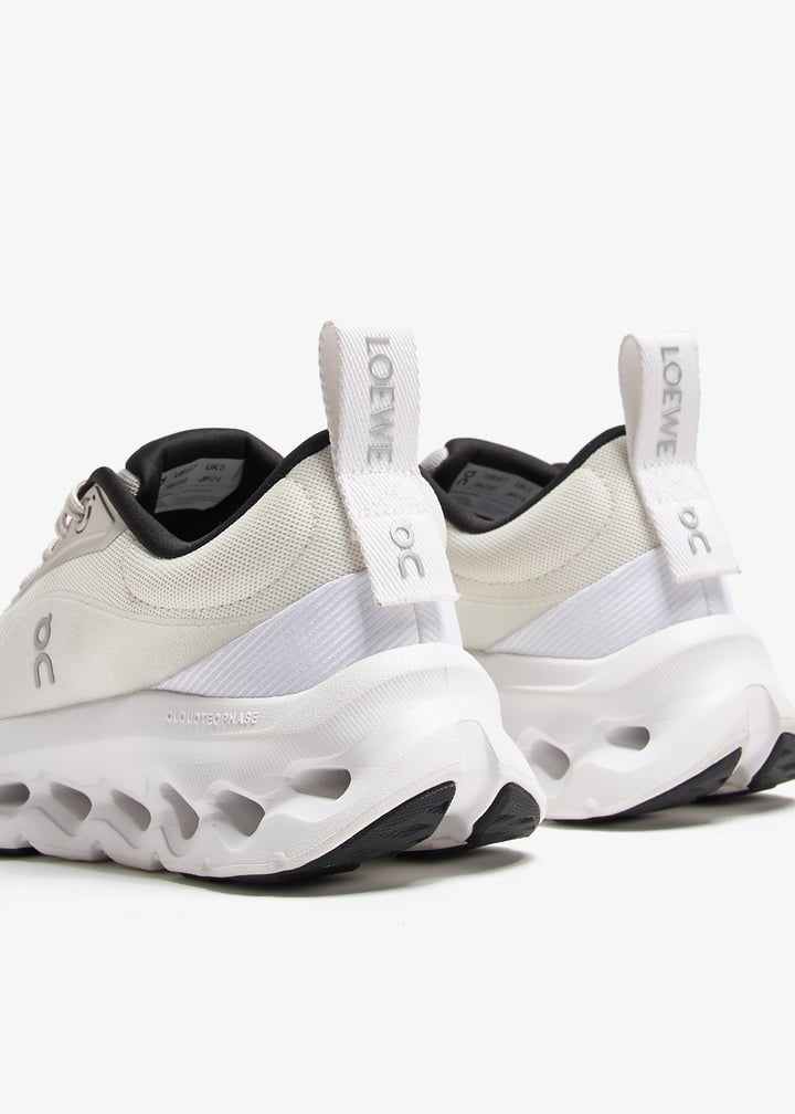 On Cloud X Loewe