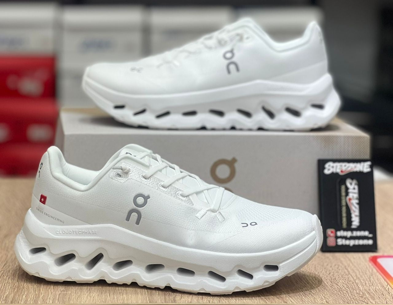 On Cloud Triple White