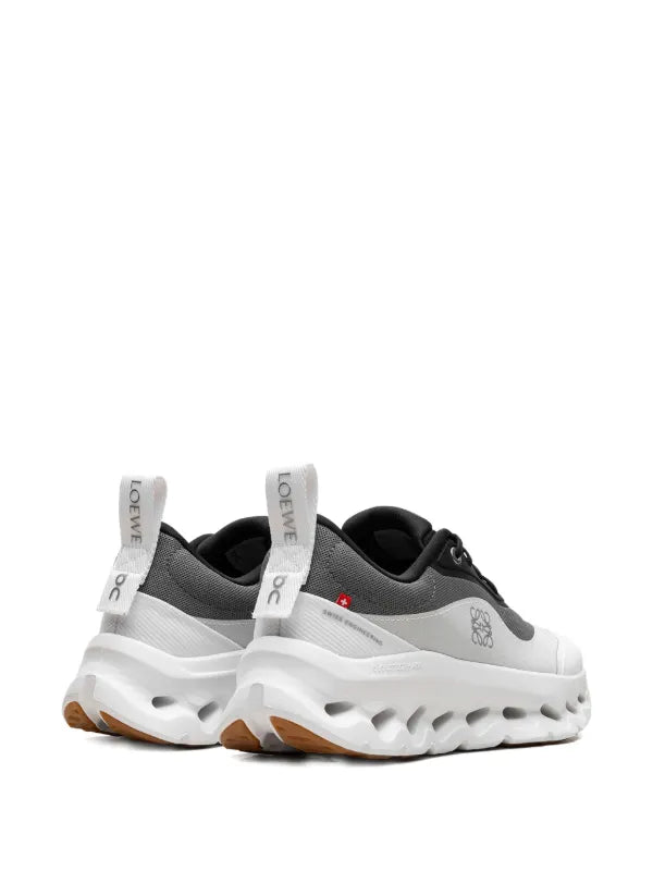 On Cloud X Loewe