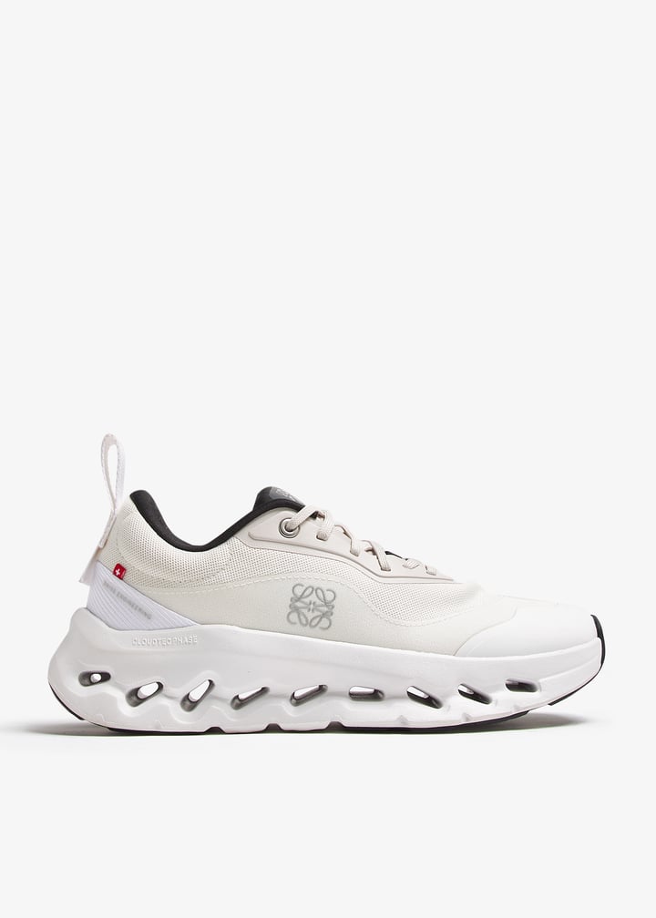 On Cloud X Loewe