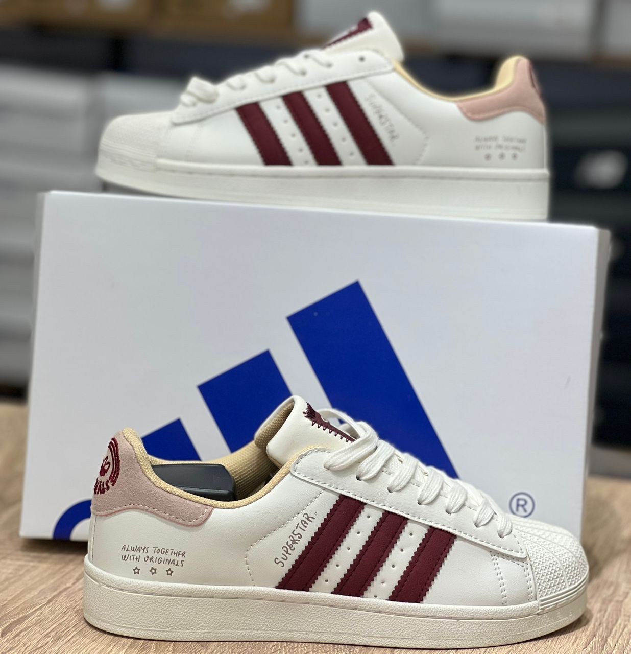 Adidas Superstar