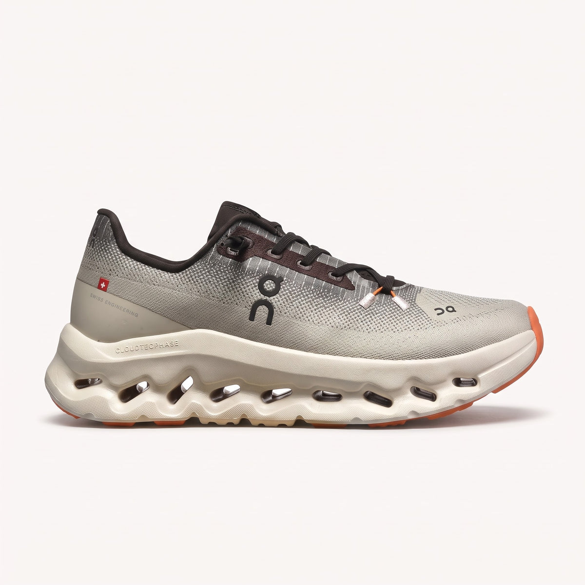 ON Cloud Canyon Ivory